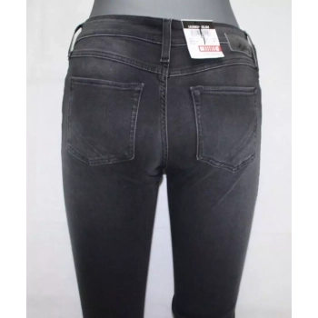 Jeansy damskie Mustang Jasmin -Slim Medium 586-5662-486