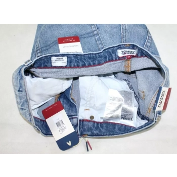 Damskie spodenki Tommy Jeans - Denim Hotpant - Anin Mid Blue Comfort - DW0DW08218