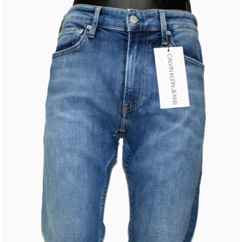 Męskie jeansy Calvin Klein 026 - Modern Classics - Below Waist Slim Leg - Ghana Blue - J30J3116881