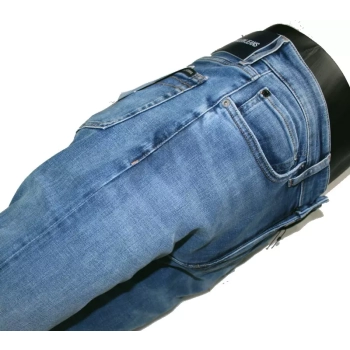 Męskie jeansy Calvin Klein 026 - Modern Classics - Below Waist Slim Leg - Ghana Blue - J30J3116881