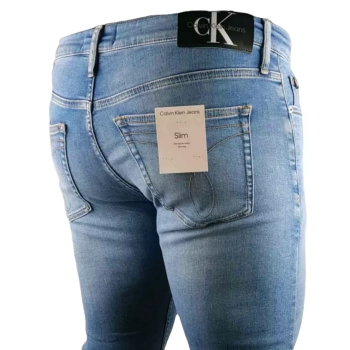 Jeansy męskie Calvin Klein Jeans - Slim Below Waist - J30J322437-1A4 - Denim Medium